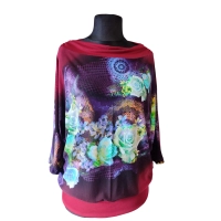 Bluzka kimono z marszczonym dekoltem - wzór w kremowe róże